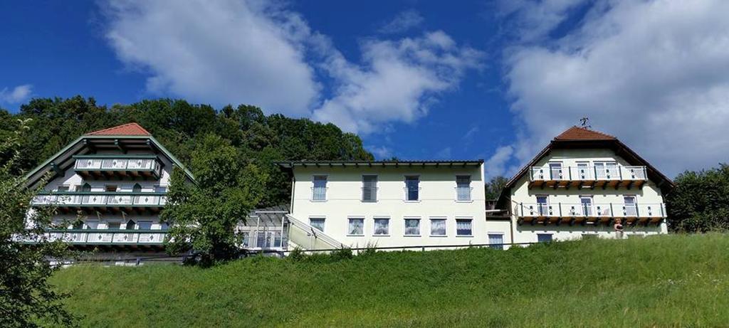 Gasthof-Pension Oelberger Wolfsberg Buitenkant foto